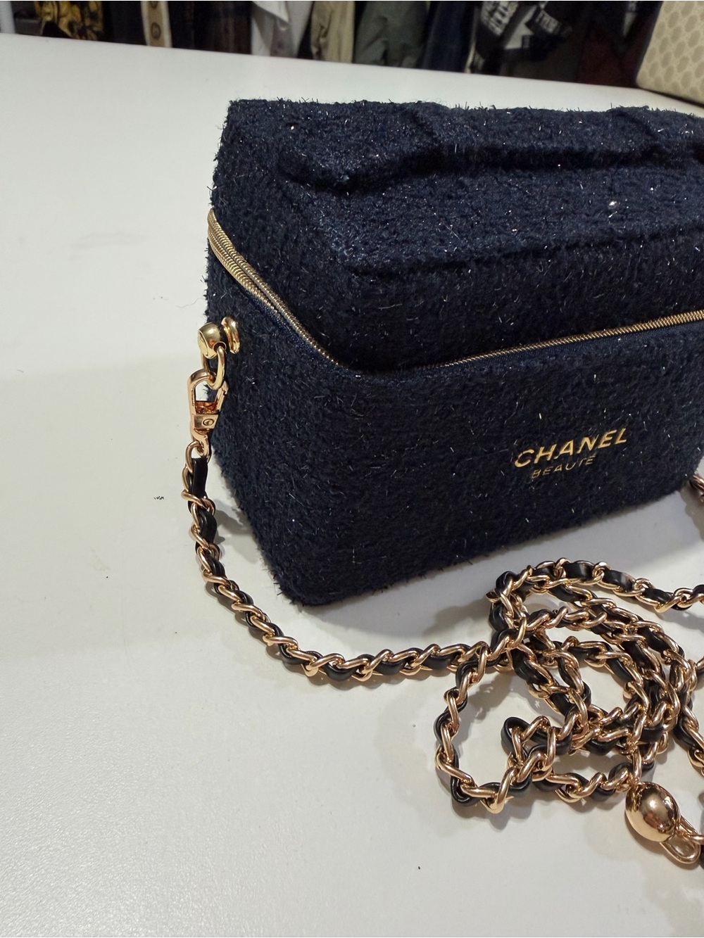 CHANEL Beauté Black Tweed Mini Vanity Crossbody with Gold Hardware - Picture 9 of 10